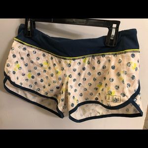 Lululemon Speed short 2.5”